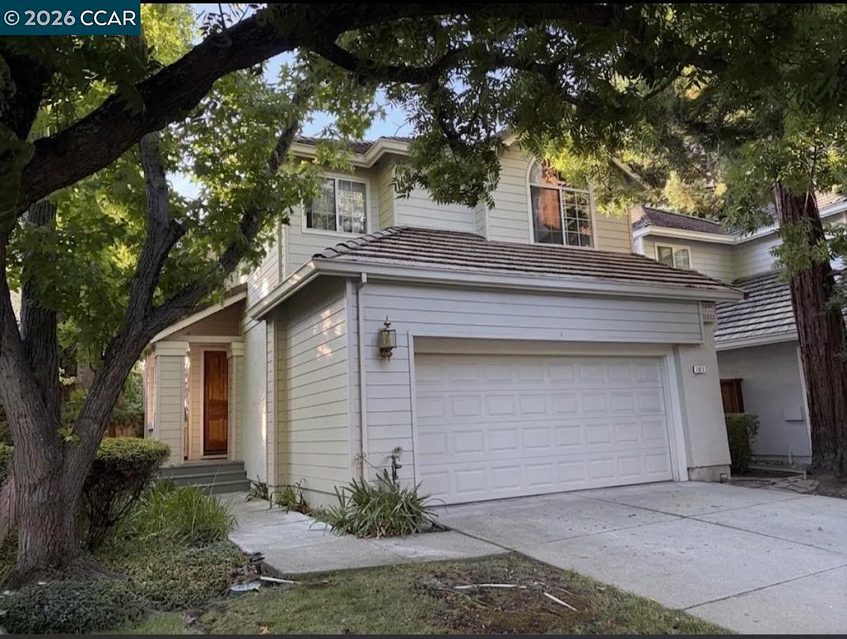 3 bed, 1862 sqft, $4,950 — Photo 2