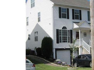 8312 Cottage St, Philadelphia, PA 19136