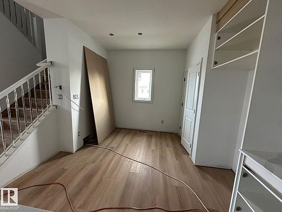 5th image of 9214 152nd St NW