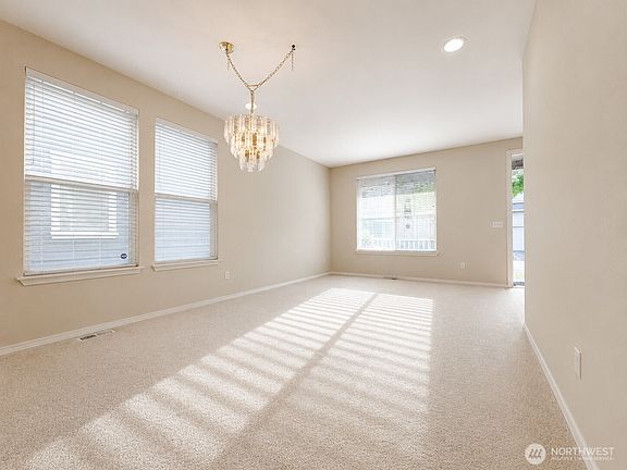 5th image of 17749 110th Place SE