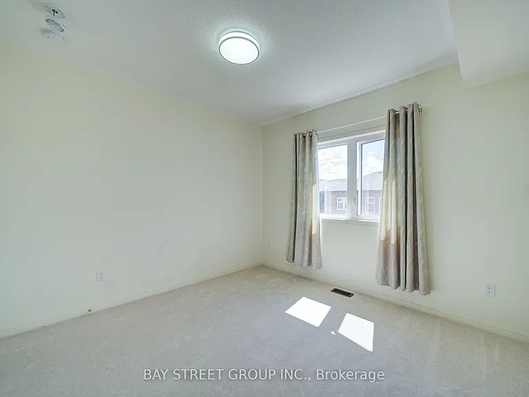 114 Ness Dr — Photo 19