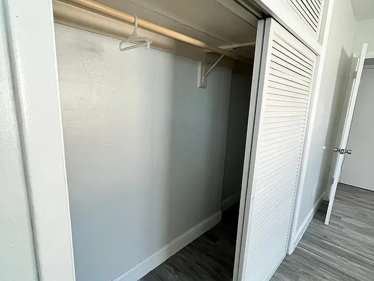 7511 Venetian St #4 — Photo 9