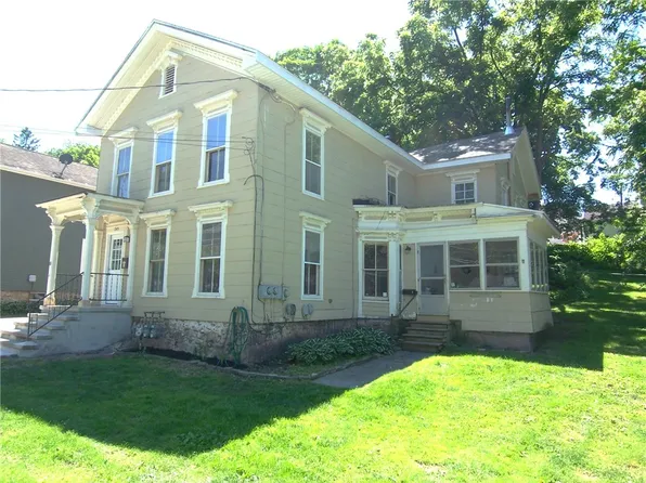 245 Fayette St, Palmyra, NY 14522