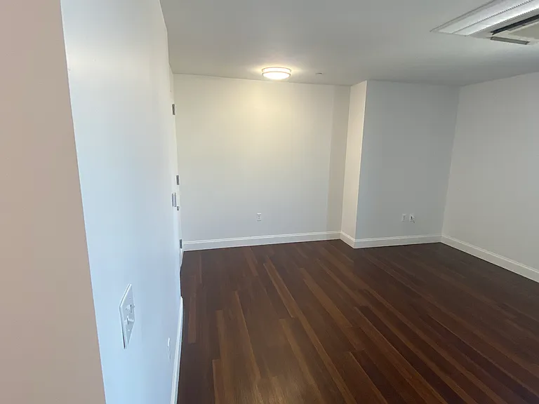 3100 Bergenline Ave #402 — Photo 35