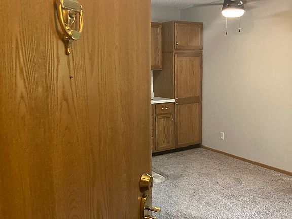 3rd image of 2150 Ridge Dr APT 12