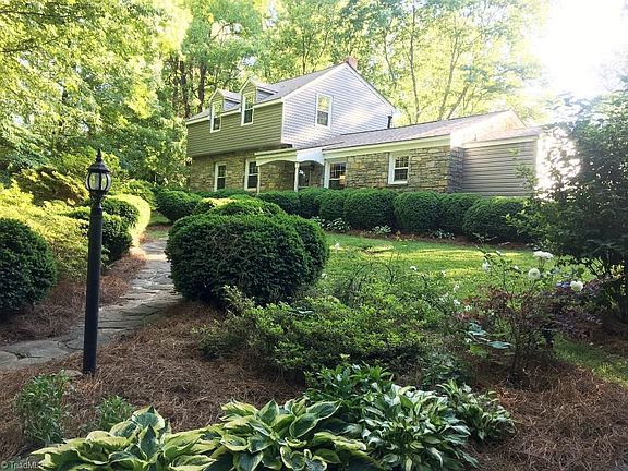 2nd image of 518 Willowbrook Dr