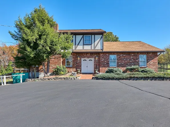 750 Boswell Hill Rd, Endicott, NY 13760