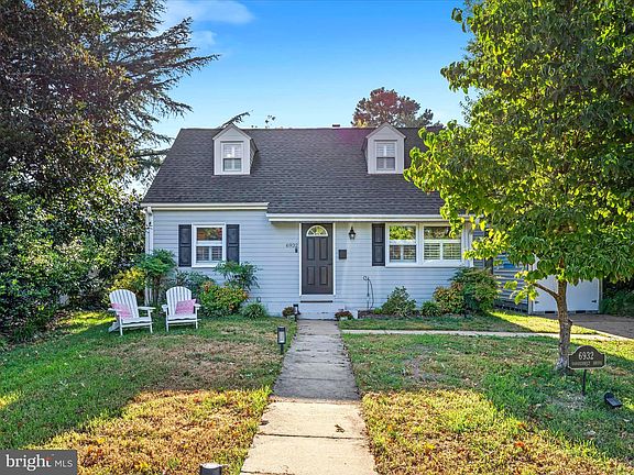 2nd image of 6932 Vanderbilt Dr