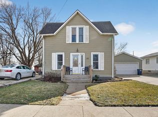 615 Water St, New Hartford, IA 50660