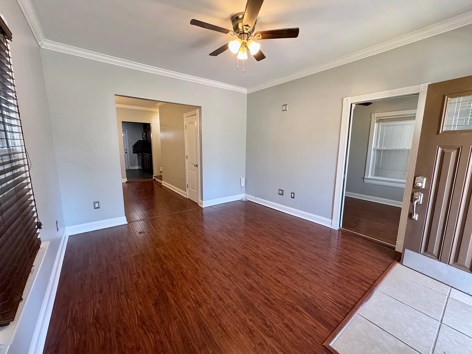 2 bed, 1057 sqft, $1,699 — Photo 3