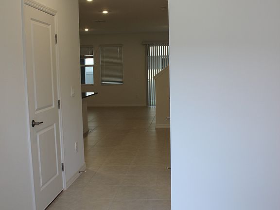 5th image of 10803 Fort White Ct