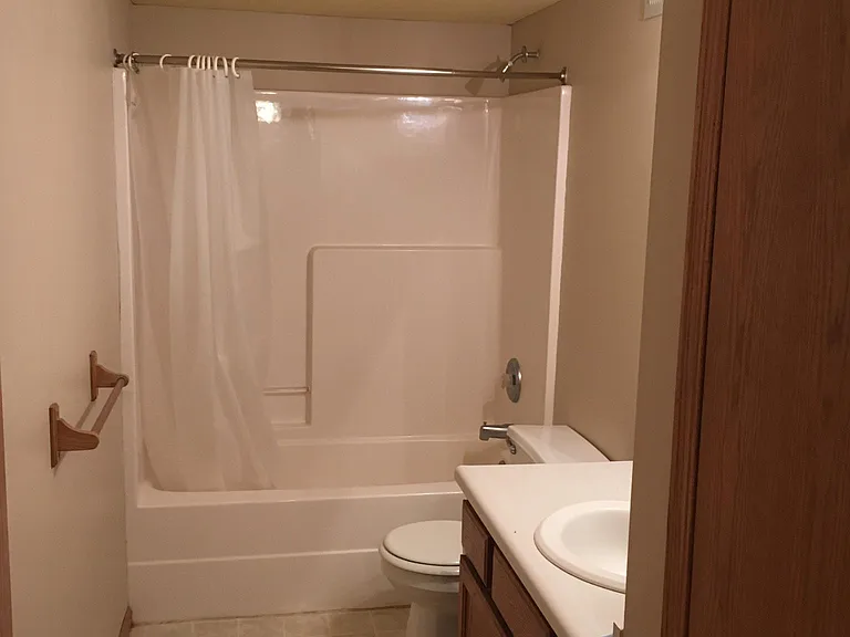 13921 Cavalier St — Photo 6