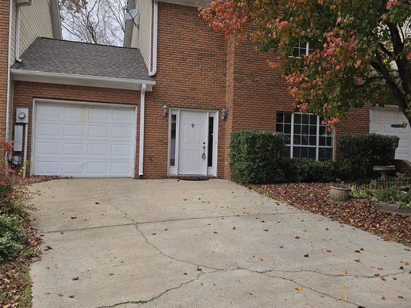 107 Windsor Ridge Dr