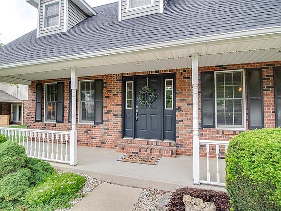5th image of 31 Sierra Dr