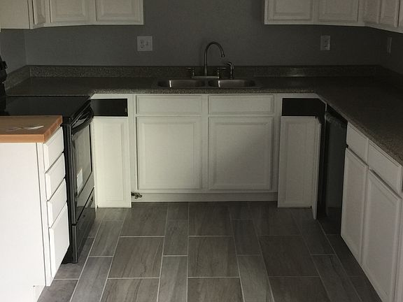 3rd image of 629 5th St