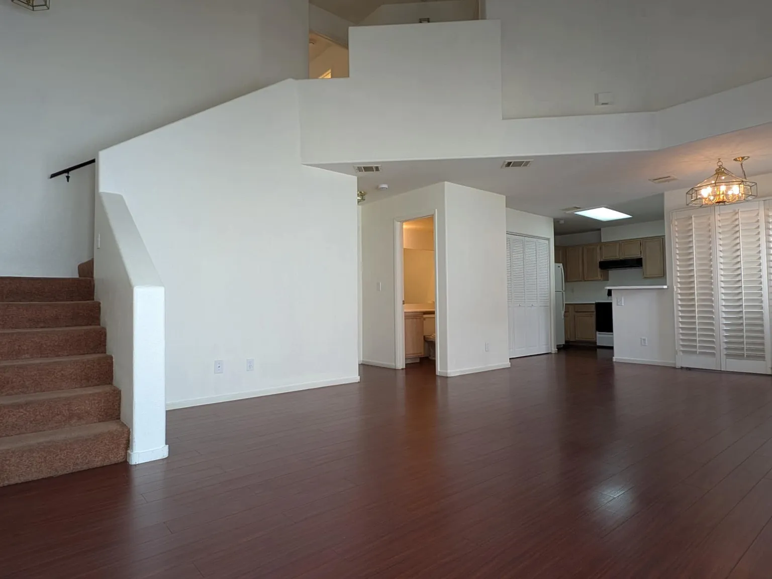 2 bed, 2.5 bath, 1148 sqft, $1,550 — Photo 4