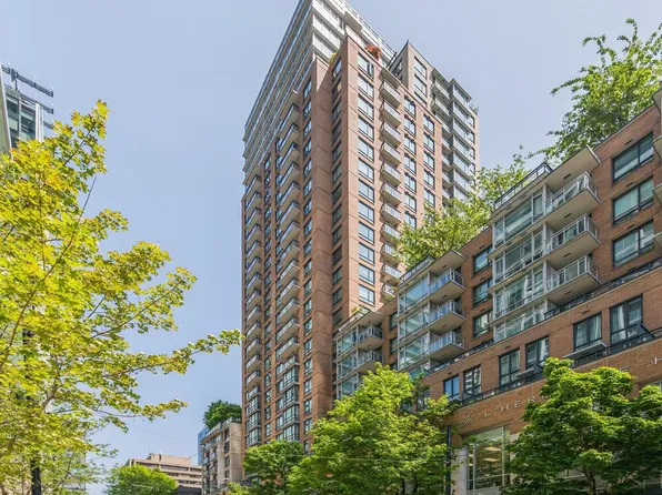 788 Richards St #2203, Vancouver, BC V6B 0C7