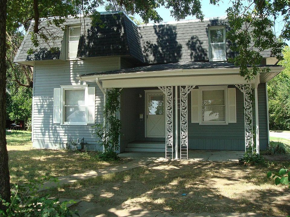 1st image of 1125 E Ash St