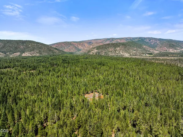 631 Kinnikinnick Rd, O'Brien, OR 97534