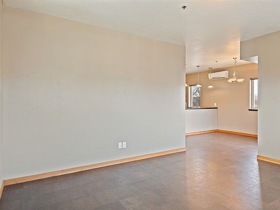 5th image of 105 Inez St #11