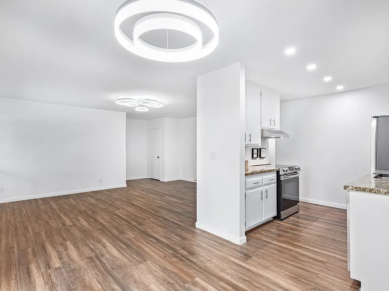 5525 E Thomas Rd #Q8 — Photo 8