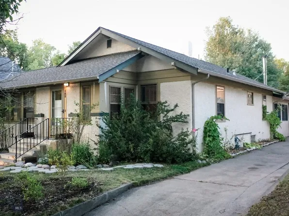 105 S 8th St, Livingston, MT 59047