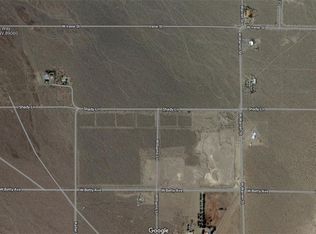 960 N Golden Way, Pahrump, NV 89060