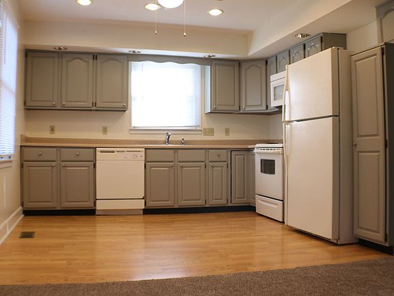 2nd image of 1007 Arapaho Trl
