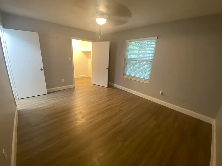 1530 Live Oak Dr #D4 — Photo 15