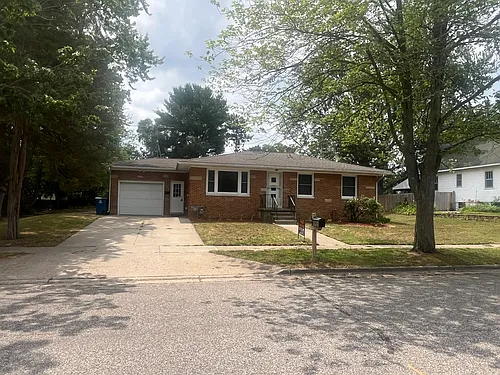 1530 Franklin Ave Photo 1