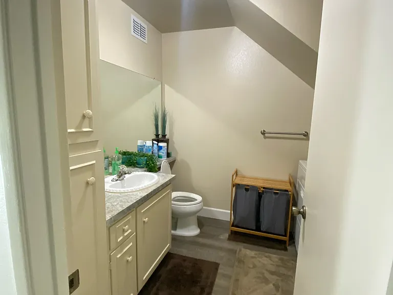 6827 Butler Ct — Photo 14