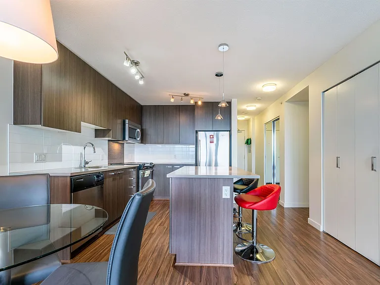 13325 102a Ave #3502 — Photo 5