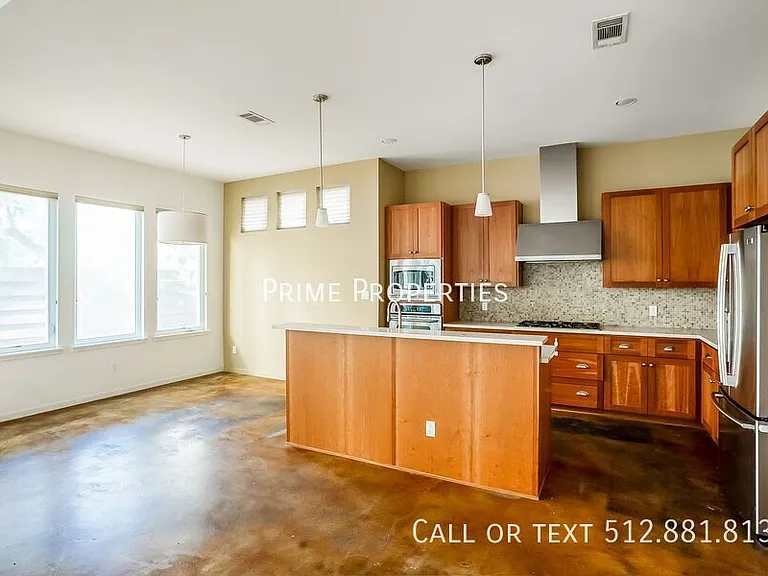714 W Monroe St #4 — Photo 8