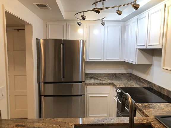 3rd image of 565 Merrimac Dr