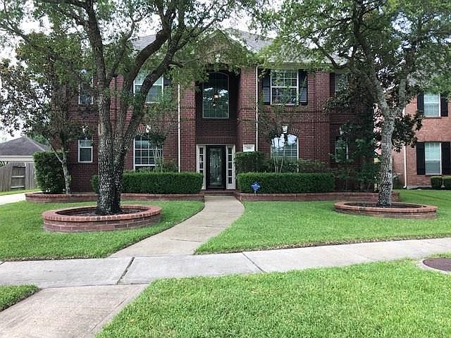 1st image of 2806 Capecrest Dr