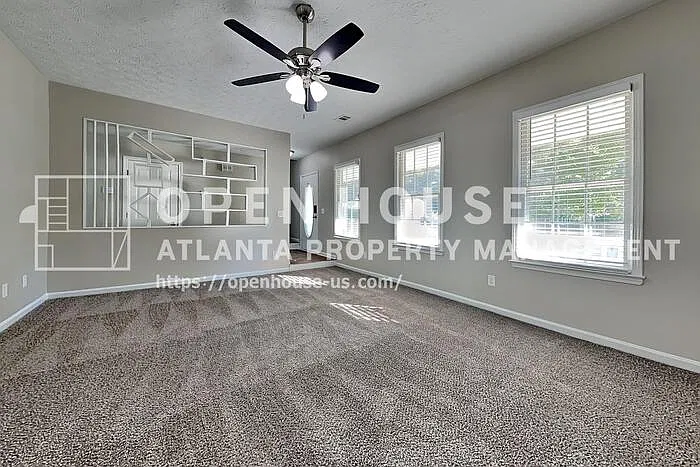 3 bed, 2.5 bath, 2232 sqft, $2,350 — Photo 3