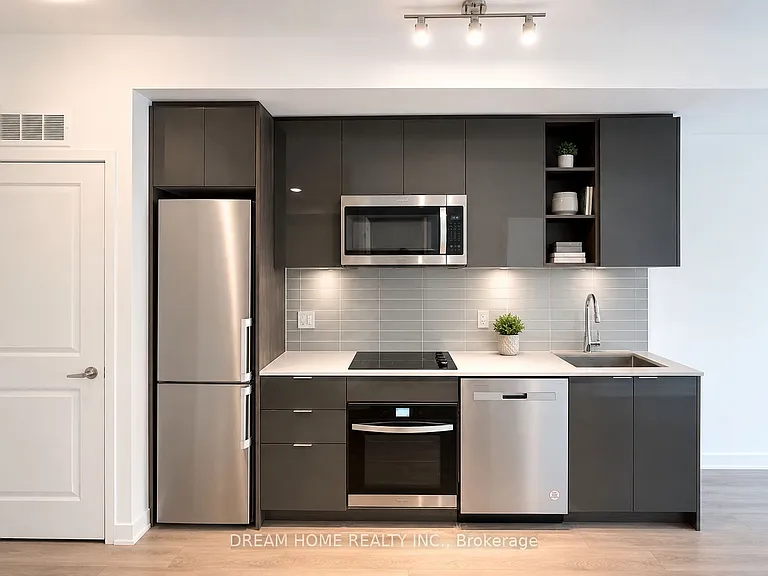 543 Richmond St W #1424 — Photo 2