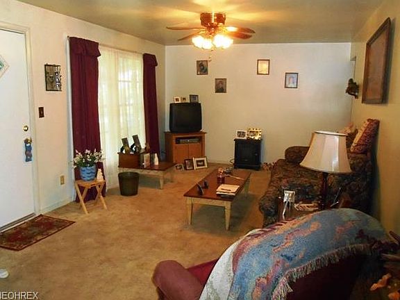 3rd image of 246 Hyder Dr
