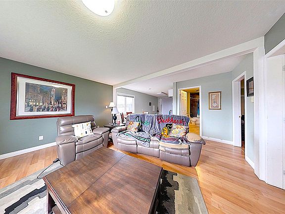 3rd image of 4469 Lathom Rd
