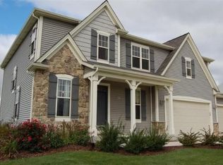 9471 S 33rd St, Franklin, WI 53132