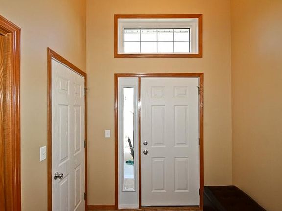 2nd image of 4801 Lavonne Ct S