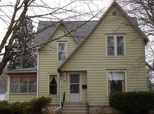 329 S 11th St, Dekalb, IL 60115