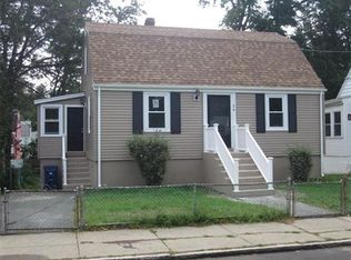 26 Hopewell Rd, Hyde Park, MA 02136