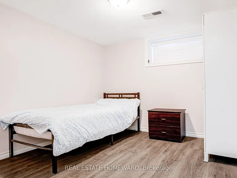 113 Porchester Dr #BASEMENT — Photo 25