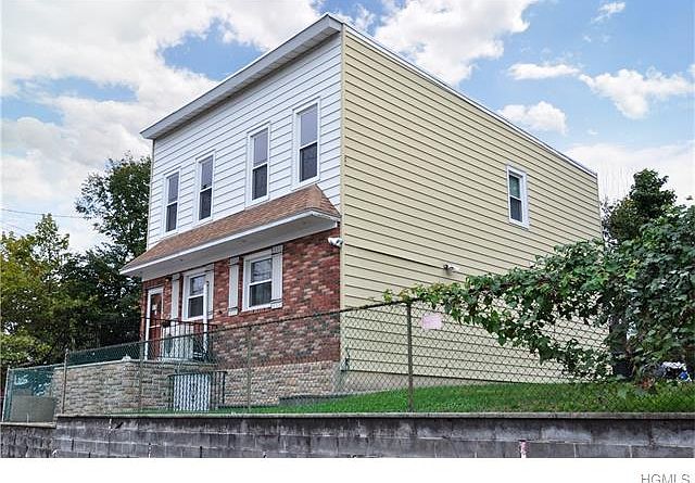 1st image of 174 Lockwood Ave