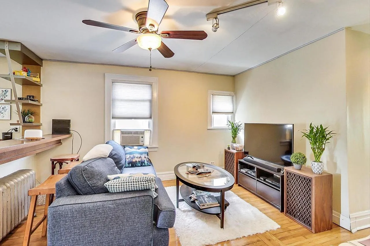 1451 N Oakley Blvd #3, Chicago, IL 60622 | Zillow