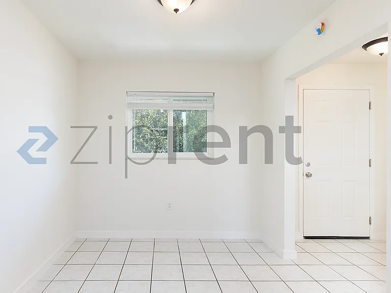 238 Chandler St #203 — Photo 5