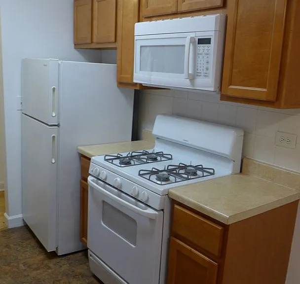 Winthrop Suites Apartments — Photo 9