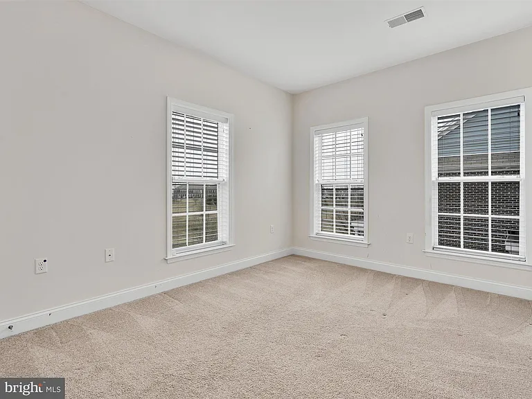 147 Putnam Way — Photo 24