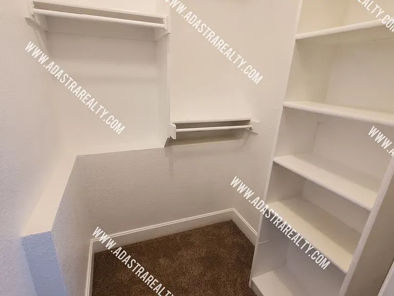 8318 N Spruce Ave — Photo 11